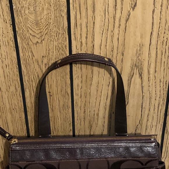 Coach Signature Bag - Picture 7 of 8